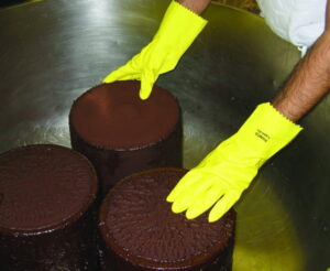 Light Fit™ Latex Reusable Glove Flocklined8.jpeg